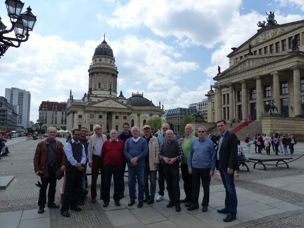 Ulrich_Hampel_Volleyballsenioren_Turnverein_1884_Dülmen_eV_besuchen_Berlin